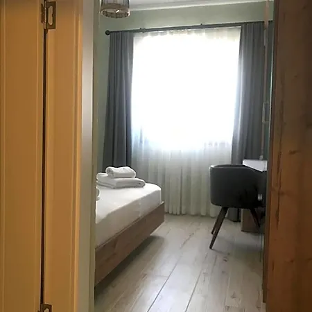 Aksoy Tas Ev * Turgutreis