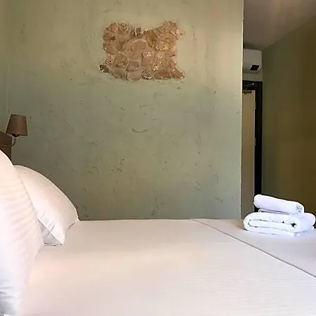 Aksoy Tas Ev Hotel *