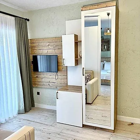 Aksoy Tas Ev Hotel *